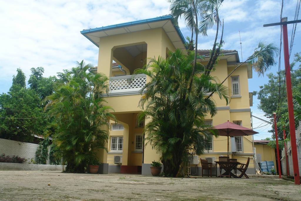 Golden Guest Inn Yangon Luaran gambar